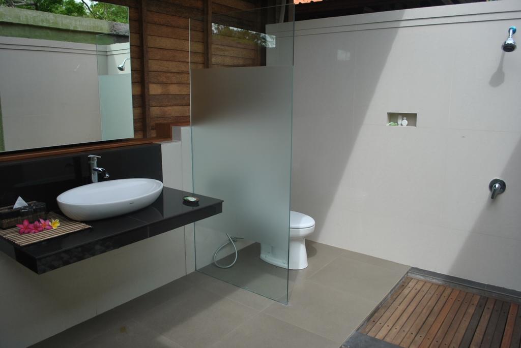 Kencana Garden Nusa Lembongan Exterior photo
